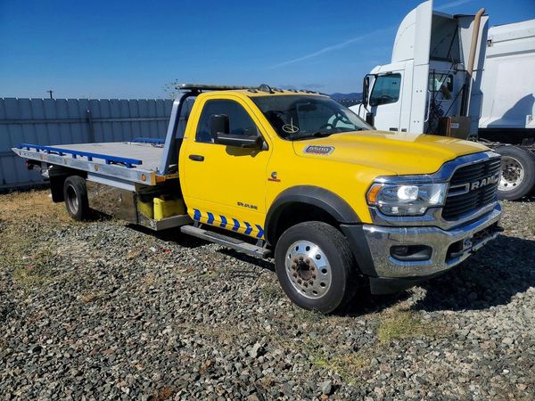 2019 RAM 5500 REG CAB CHASSIS