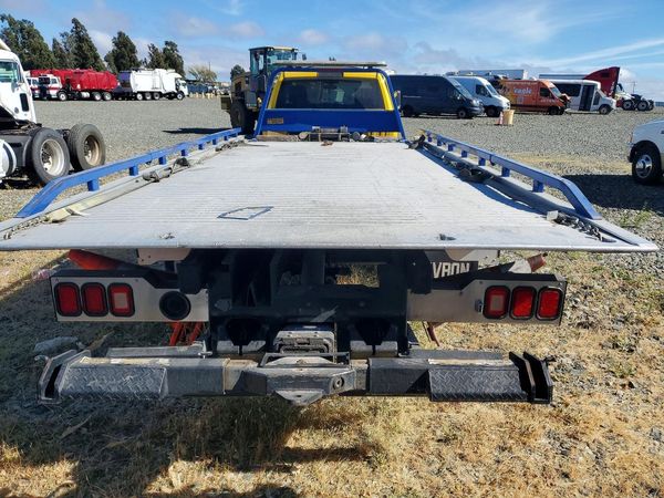 2019 RAM 5500 REG CAB CHASSIS