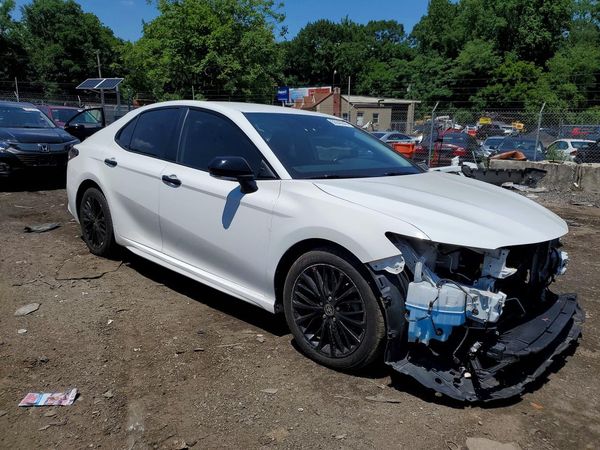 2022 TOYOTA CAMRY SOLA SE