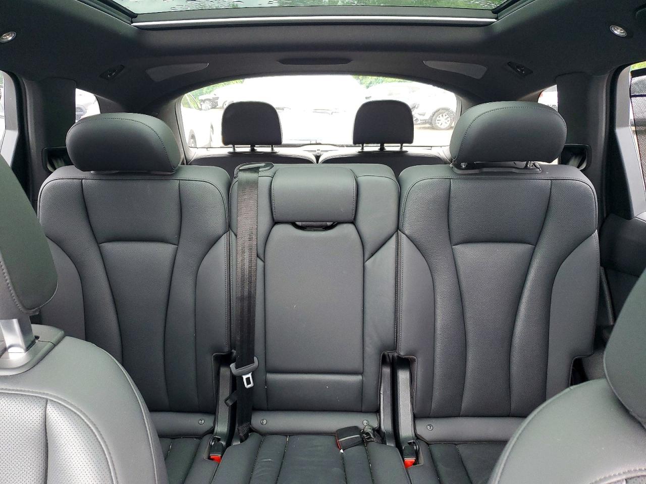 2021 AUDI Q7 quattro Premium Plus