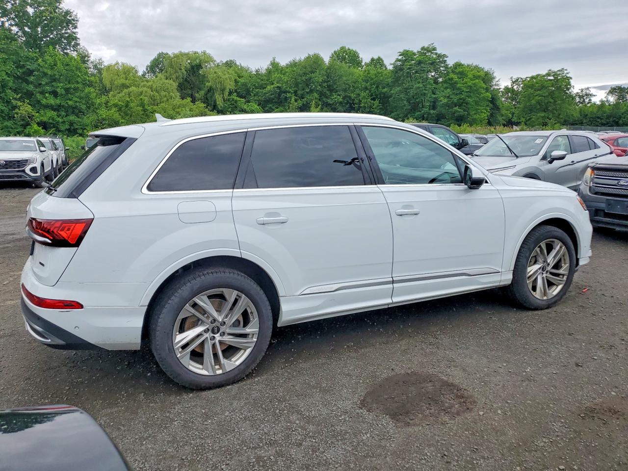 2021 AUDI Q7 quattro Premium Plus