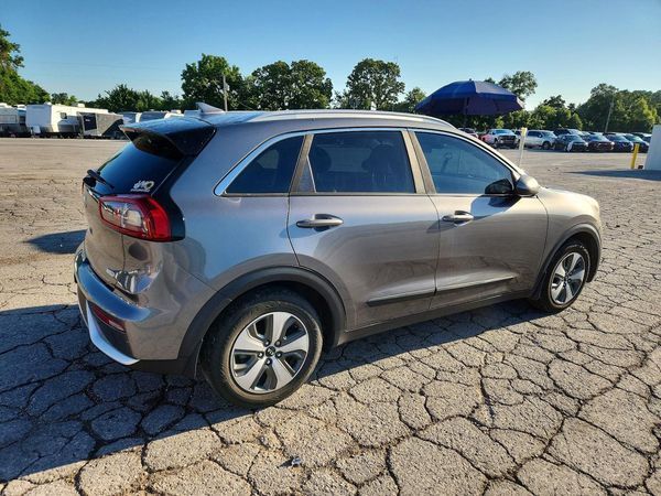 2018 KIA NIRO