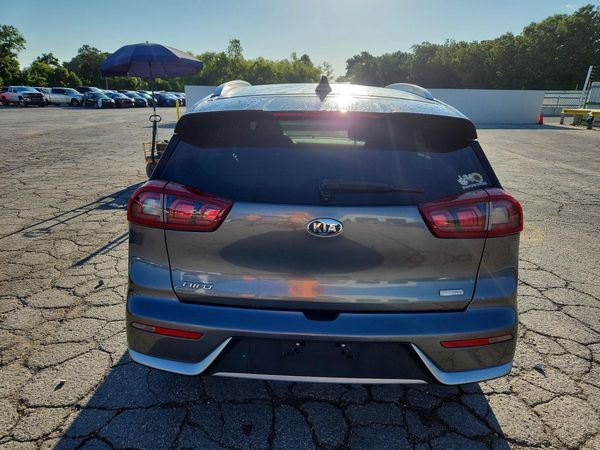 2018 KIA NIRO