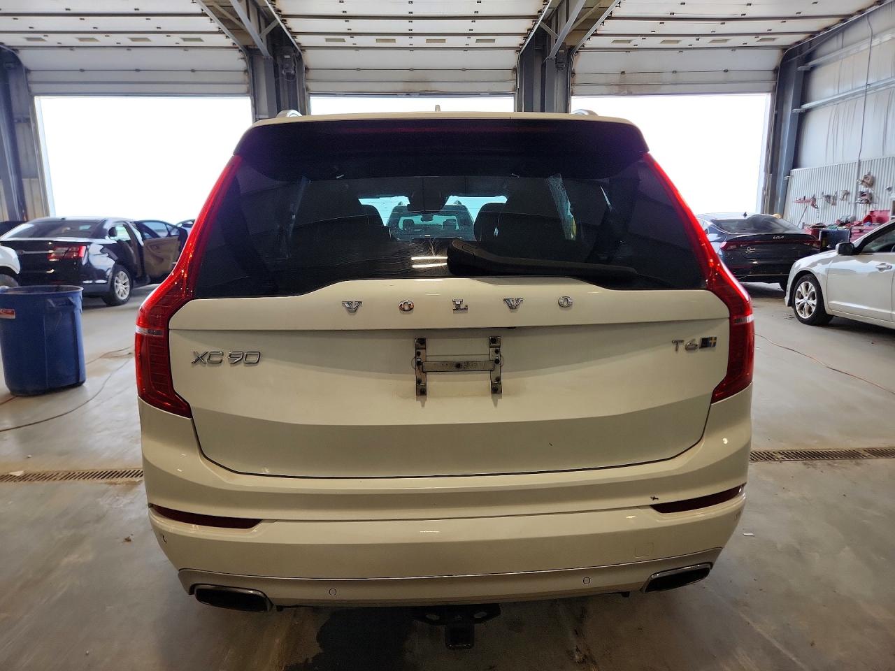 2016 VOLVO XC90 SV42 Momentum