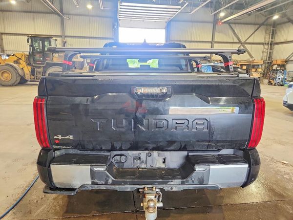 2022 TOYOTA TUNDRA Limited