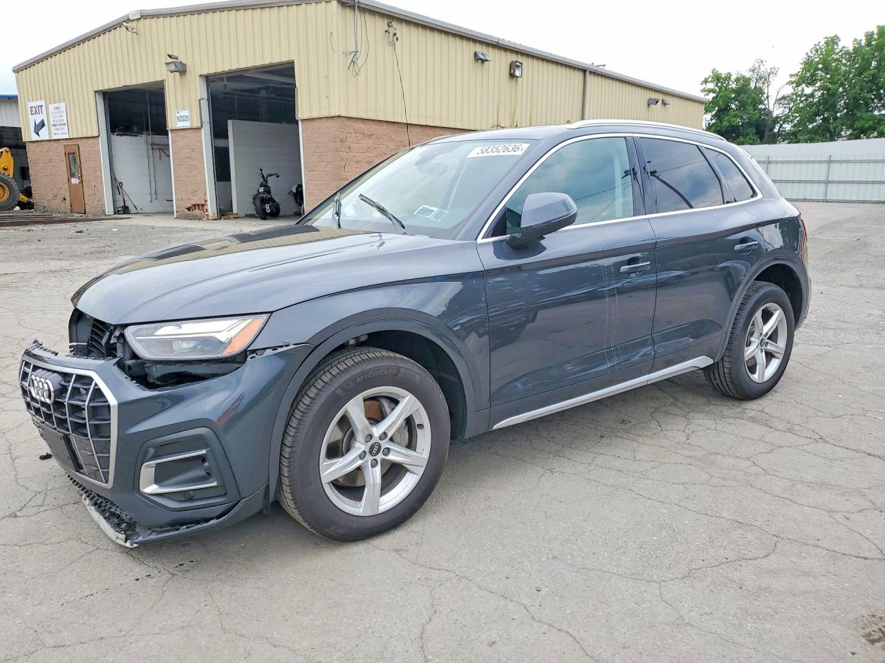 2021 AUDI Q5 quattro Premium