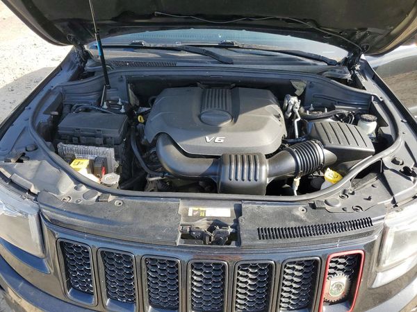 2015 JEEP GRAND CHEROKEE LAREDO 4X2