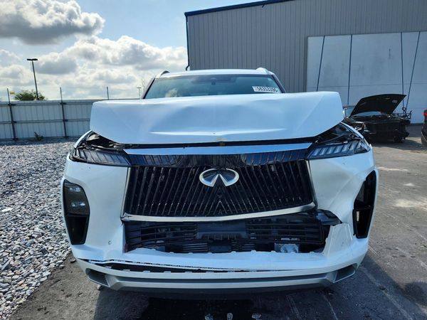 2026 INFINITI QX80 Pure