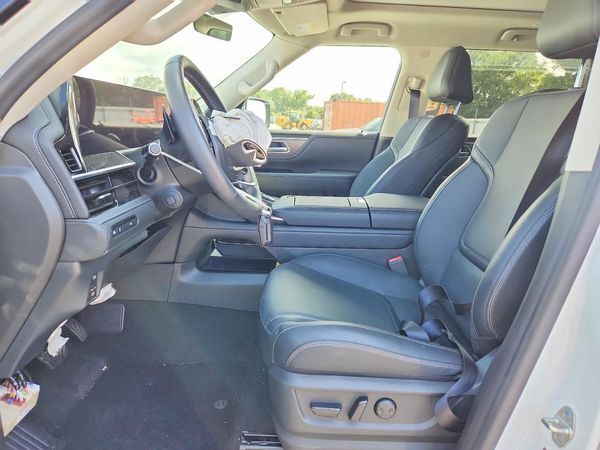 2026 INFINITI QX80 Pure