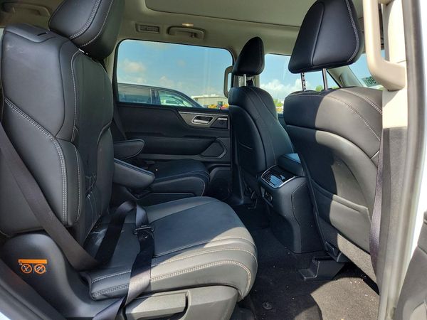 2026 INFINITI QX80 Pure