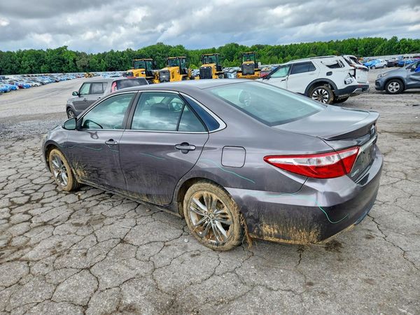 2015 TOYOTA CAMRY