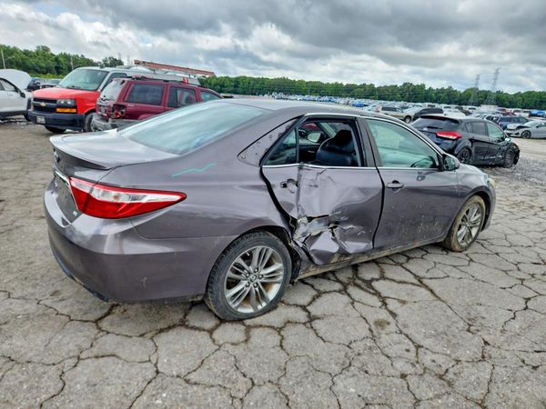 2015 TOYOTA CAMRY