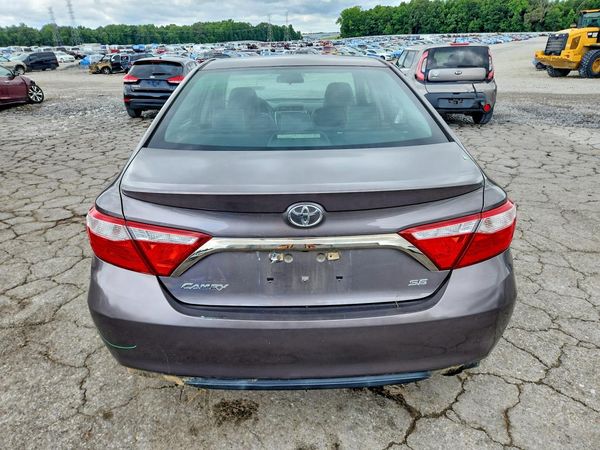 2015 TOYOTA CAMRY
