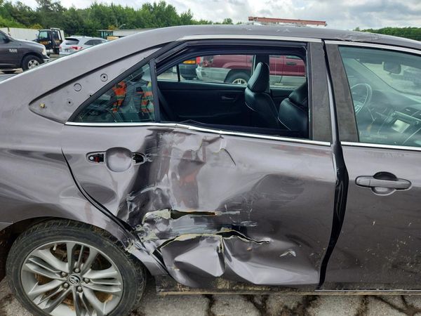 2015 TOYOTA CAMRY