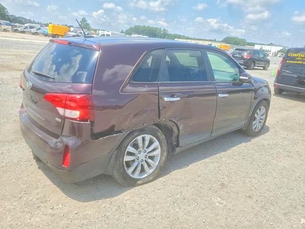 2014 KIA SORENTO Base/ LX