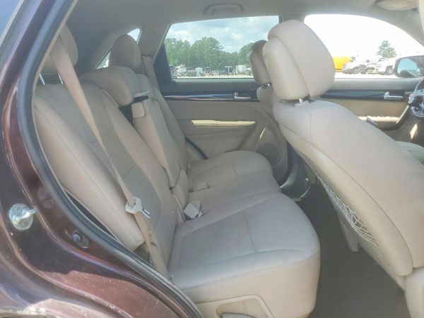 2014 KIA SORENTO Base/ LX