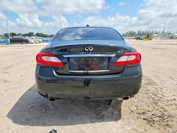 2012 INFINITI M37 BASE