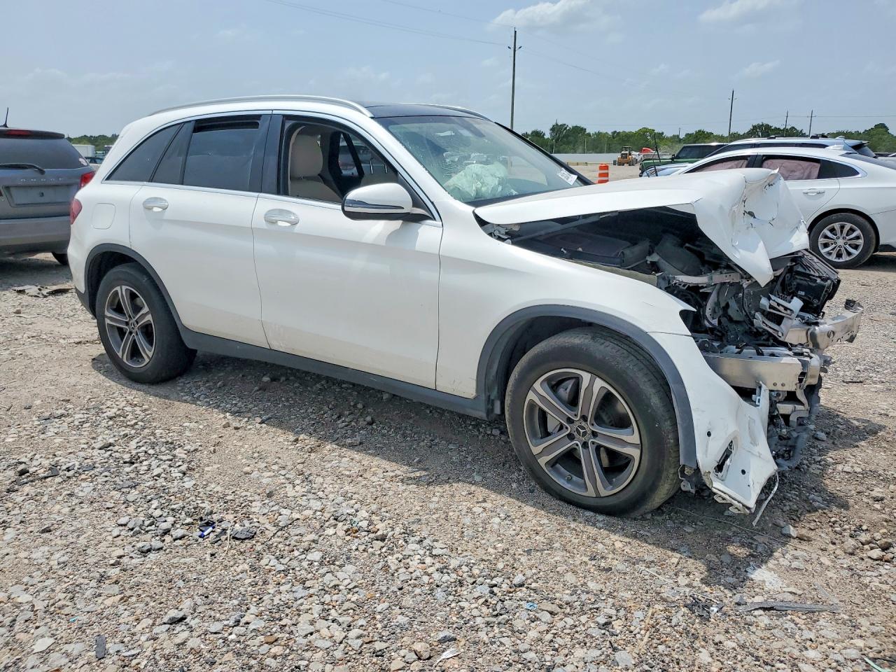 2021 MERCEDES-BENZ GLC GLC300