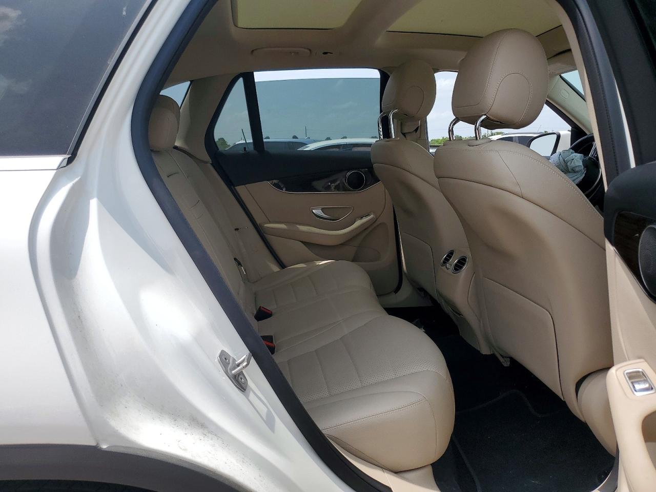 2021 MERCEDES-BENZ GLC GLC300