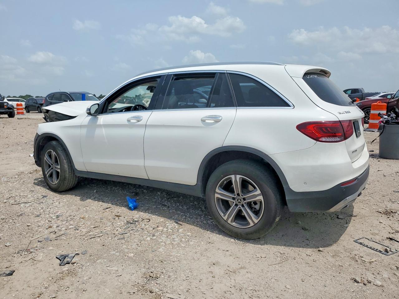 2021 MERCEDES-BENZ GLC GLC300