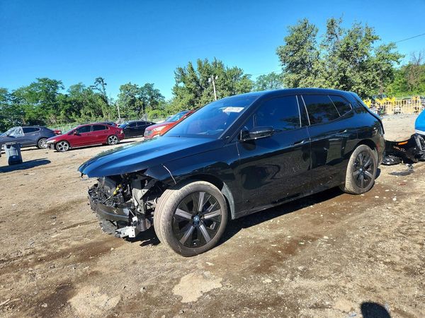 2025 BMW IX