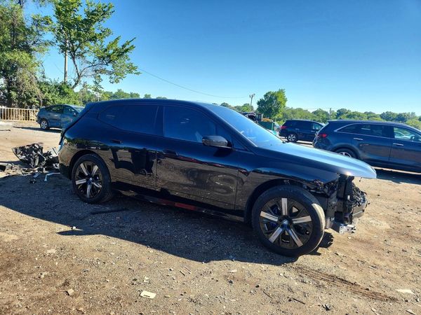 2025 BMW IX xDrive50