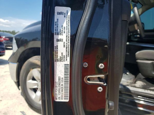 2022 RAM 1500 CLASSIC SLT