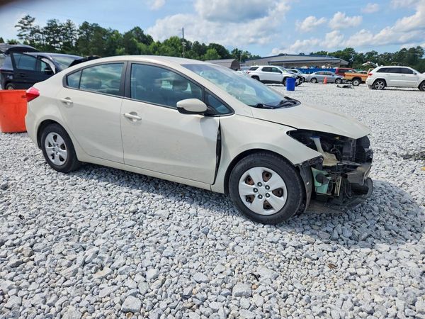2015 KIA FORTE GL(Middle-low grade)