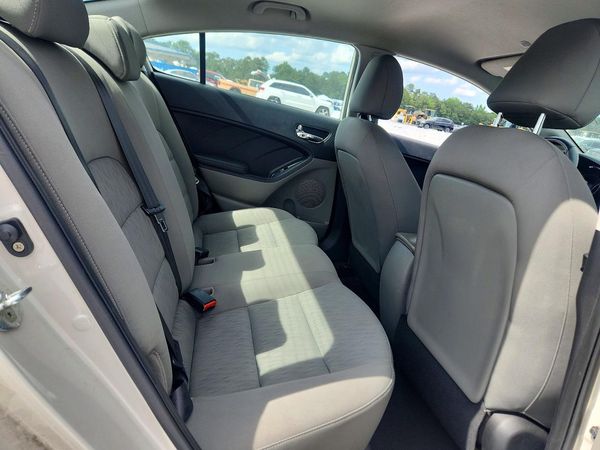 2015 KIA FORTE GL(Middle-low grade)