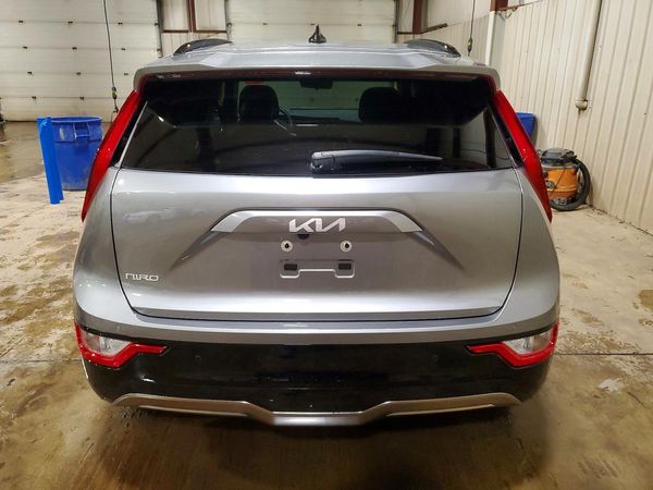 2025 KIA NIRO Wind