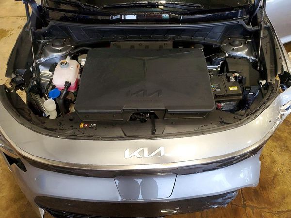 2025 KIA NIRO Wind