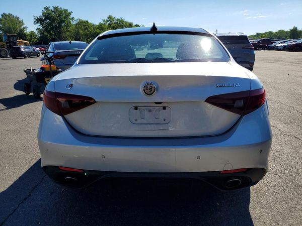 2019 ALFA ROMEO GIULIA TI AWD