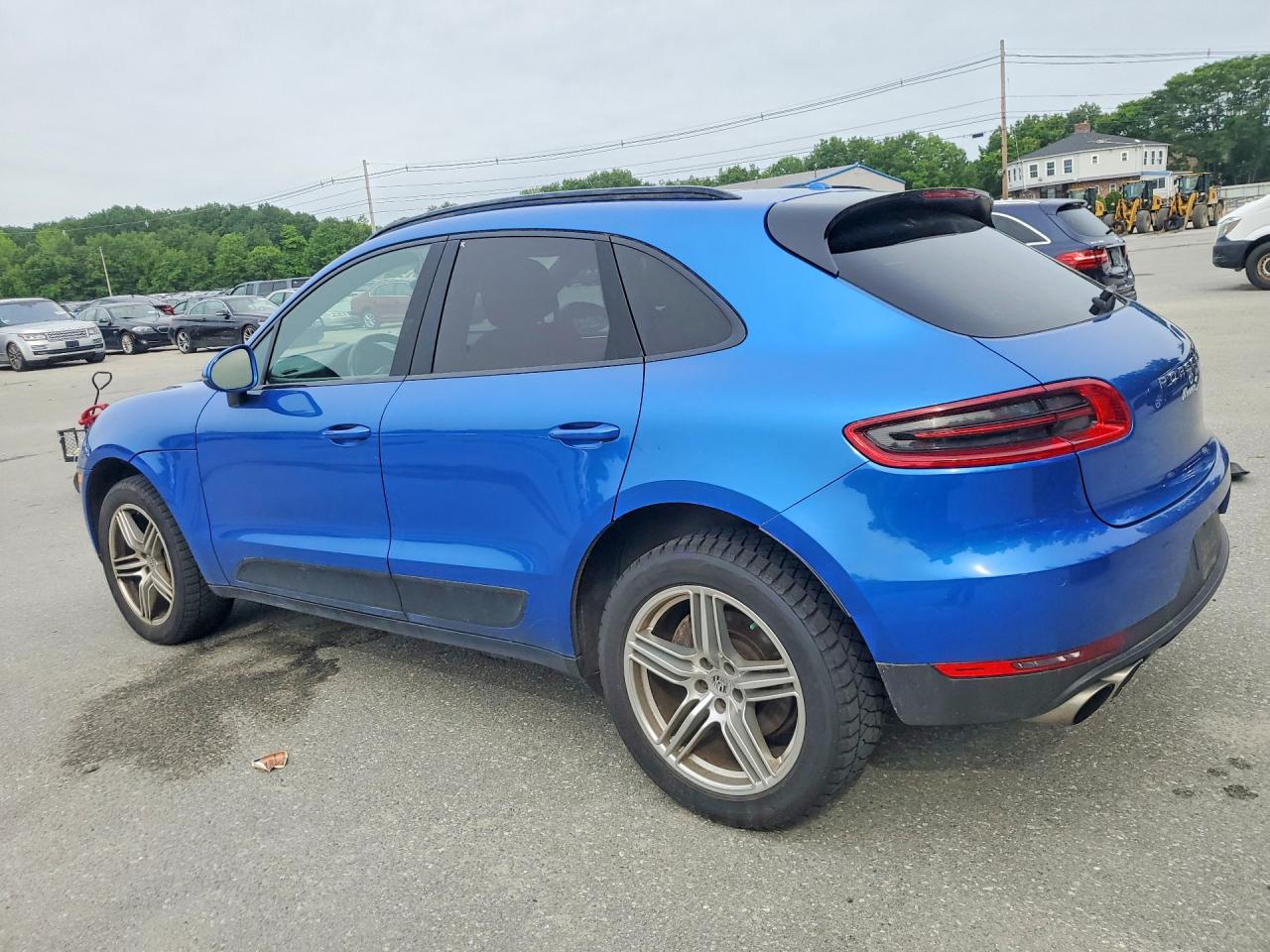 2016 PORSCHE MACAN