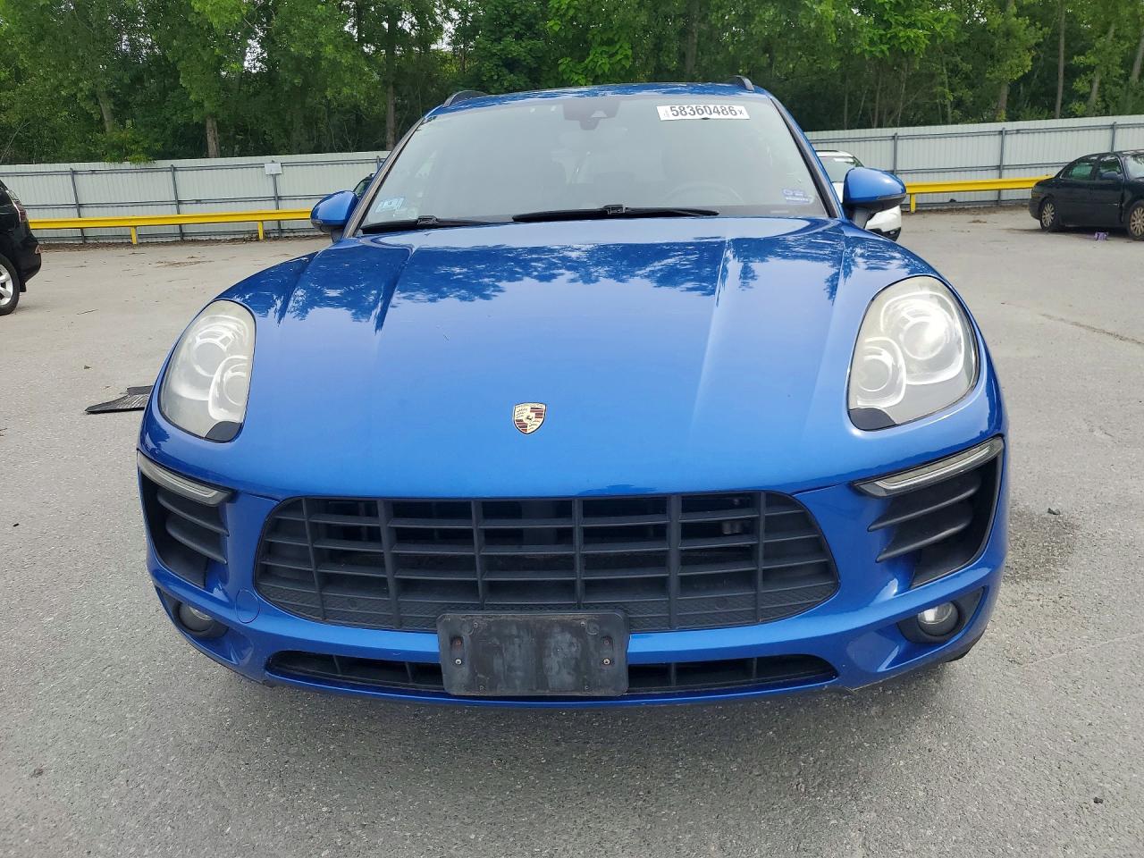2016 PORSCHE MACAN
