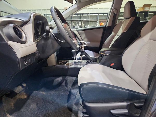 2016 TOYOTA RAV4 XLE (M Grade)
