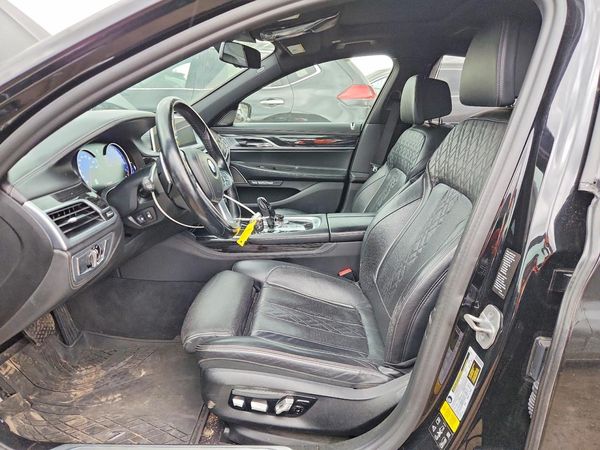 2018 BMW 750 xDrive