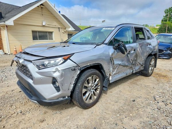 2020 TOYOTA RAV4 Limited