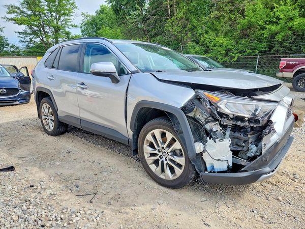 2020 TOYOTA RAV4 Limited