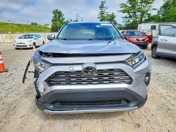 2020 TOYOTA RAV4 Limited