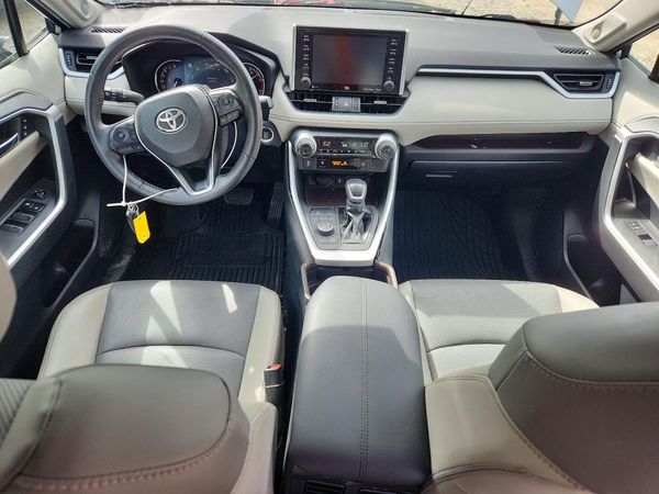 2020 TOYOTA RAV4 Limited