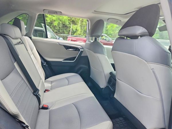 2020 TOYOTA RAV4 Limited