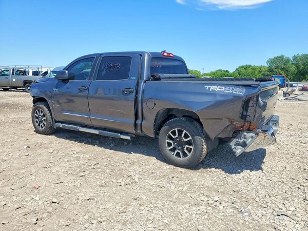 2018 TOYOTA TUNDRA