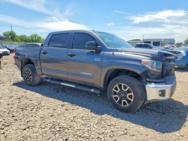 2018 TOYOTA TUNDRA