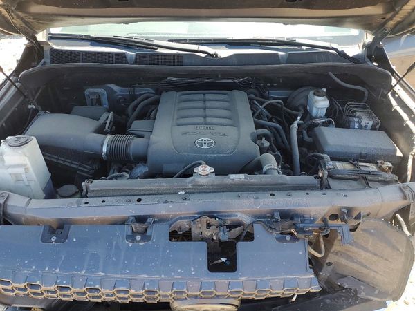 2018 TOYOTA TUNDRA