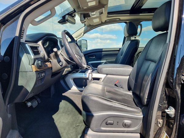 2020 NISSAN TITAN