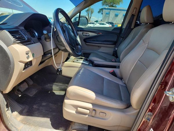2017 HONDA PILOT Elite