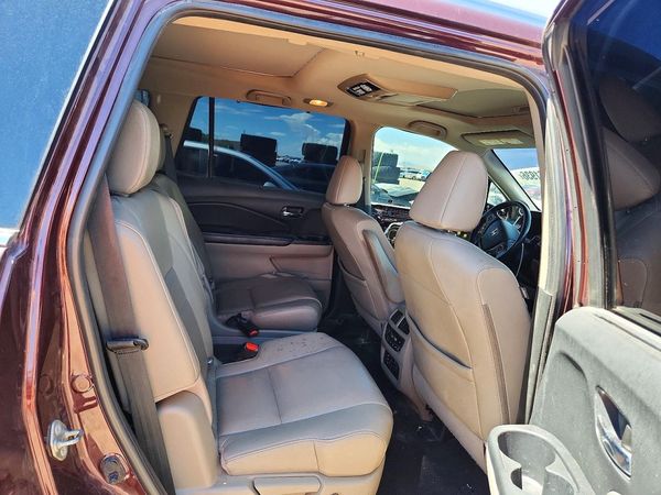 2017 HONDA PILOT Elite