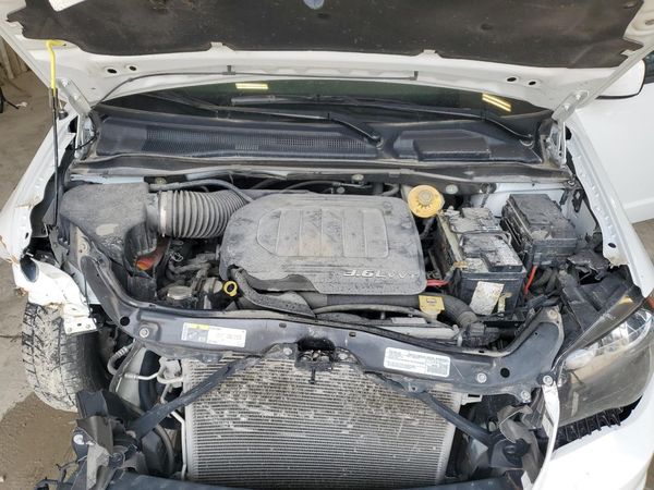 2018 DODGE CARAVAN SE — Engine bay