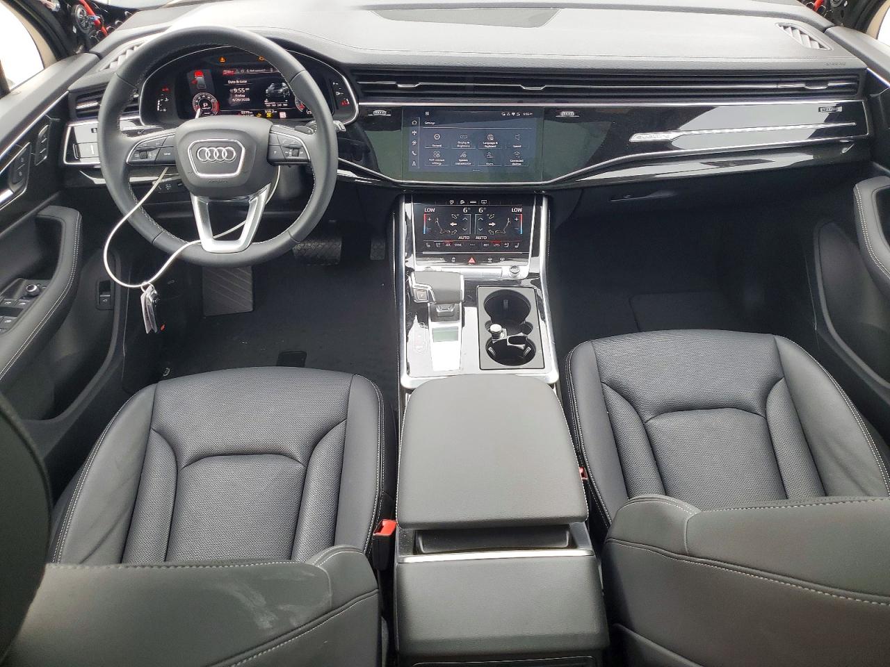 2025 AUDI Q7 quattro Premium Plus