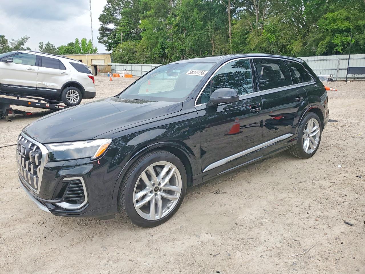 2025 AUDI Q7 quattro Premium Plus